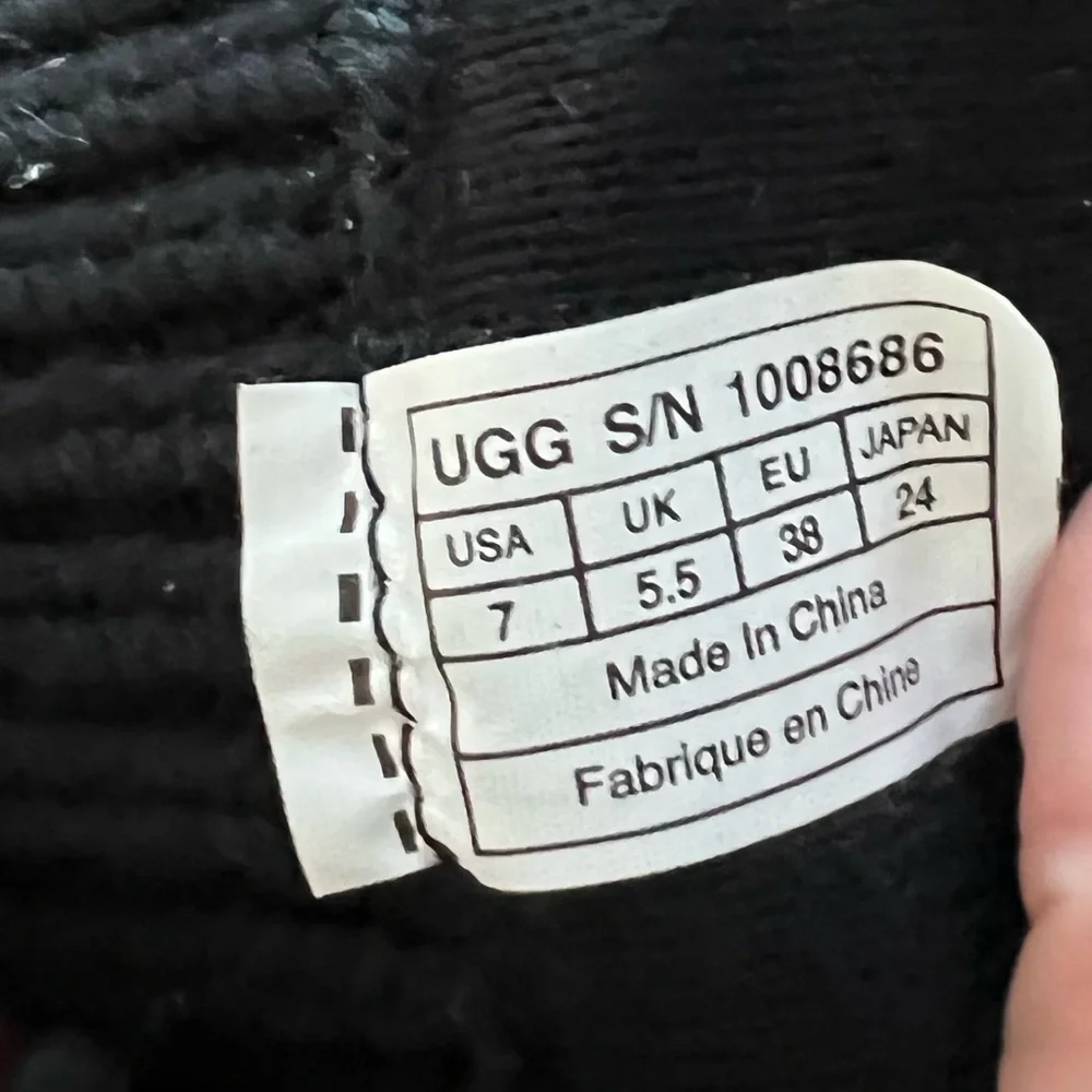 UGG Classic Tall Cardy Boots in black size 7